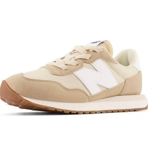 LIKE NEW New Balance 237 V1 Bungee Sneaker - boys girls size 3 kids Wide Tan